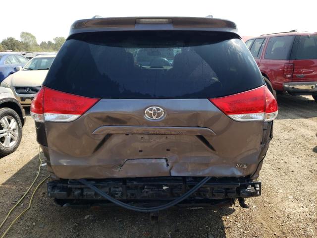 Photo 5 VIN: 5TDYK3DC7BS024153 - TOYOTA SIENNA XLE 