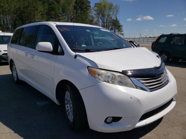 Photo 0 VIN: 5TDYK3DC7BS063583 - TOYOTA SIENNA XLE 