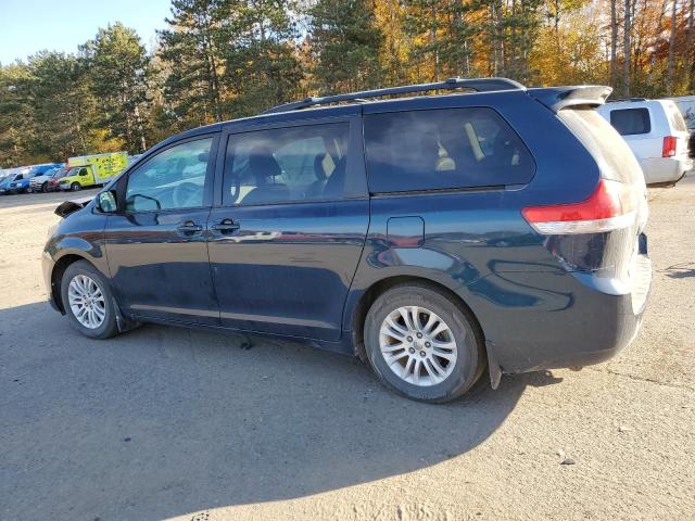 Photo 1 VIN: 5TDYK3DC7BS070971 - TOYOTA SIENNA XLE 