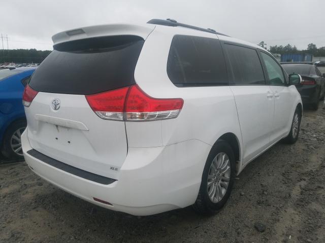 Photo 3 VIN: 5TDYK3DC7BS085437 - TOYOTA SIENNA XLE 