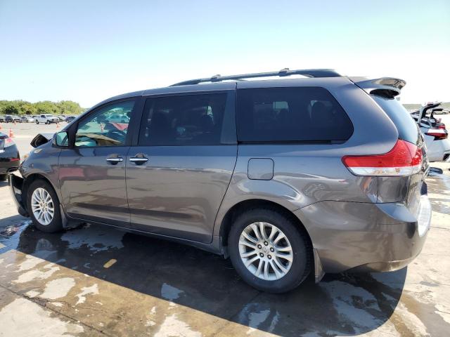 Photo 1 VIN: 5TDYK3DC7BS107288 - TOYOTA SIENNA XLE 