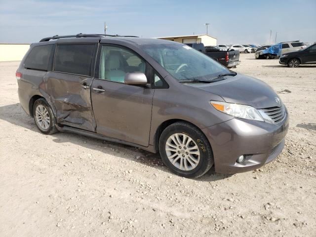 Photo 3 VIN: 5TDYK3DC7BS116136 - TOYOTA SIENNA XLE 