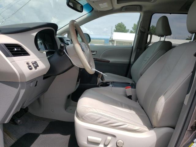 Photo 6 VIN: 5TDYK3DC7BS121286 - TOYOTA SIENNA XLE 