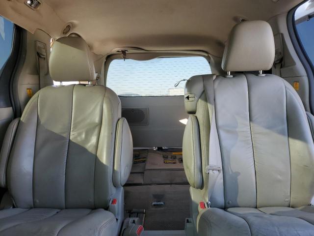 Photo 9 VIN: 5TDYK3DC7BS128304 - TOYOTA SIENNA XLE 