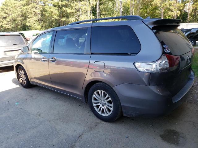 Photo 1 VIN: 5TDYK3DC7BS130800 - TOYOTA SIENNA XLE 