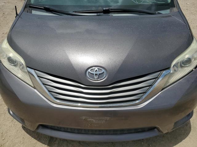 Photo 10 VIN: 5TDYK3DC7BS133535 - TOYOTA SIENNA XLE 