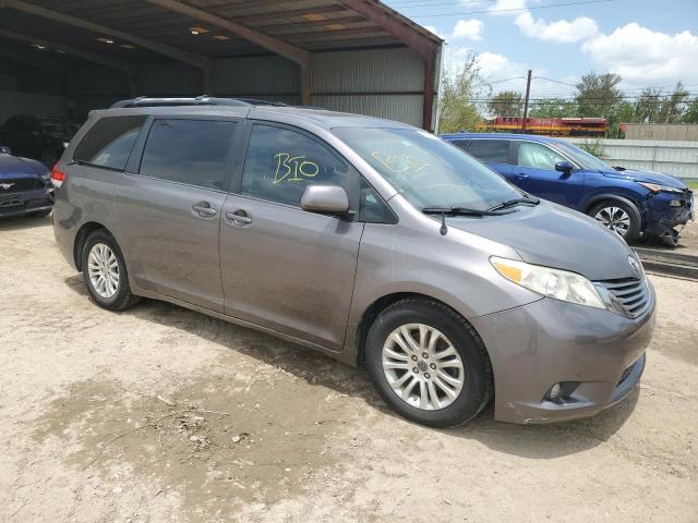 Photo 3 VIN: 5TDYK3DC7BS133535 - TOYOTA SIENNA XLE 