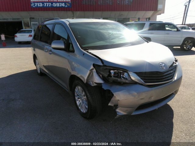 Photo 0 VIN: 5TDYK3DC7BS146446 - TOYOTA SIENNA 