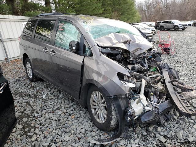 Photo 3 VIN: 5TDYK3DC7BS168625 - TOYOTA SIENNA XLE 