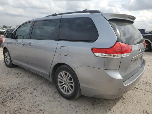 Photo 1 VIN: 5TDYK3DC7CS182770 - TOYOTA SIENNA XLE 