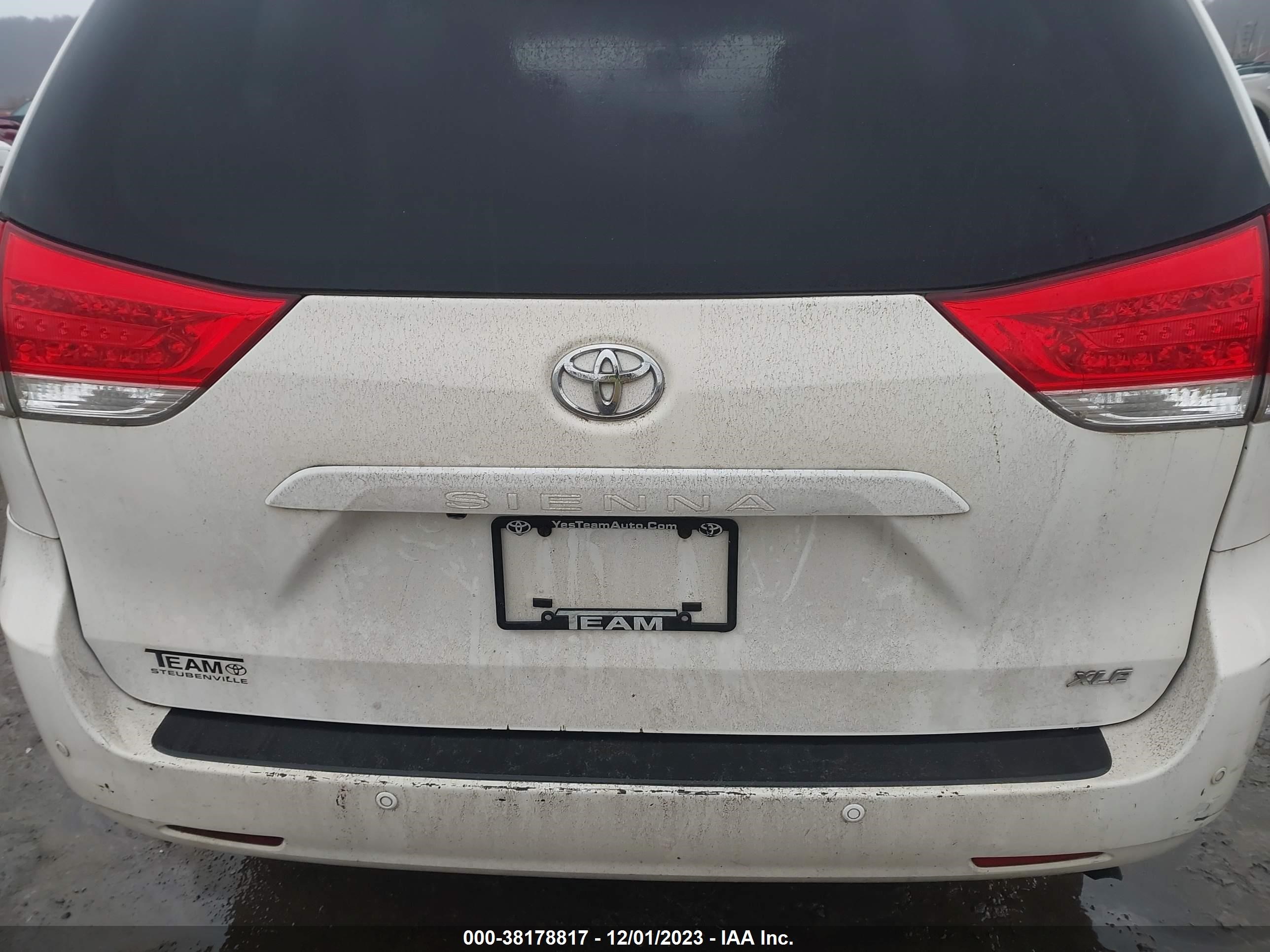 Photo 15 VIN: 5TDYK3DC7CS186785 - TOYOTA SIENNA 