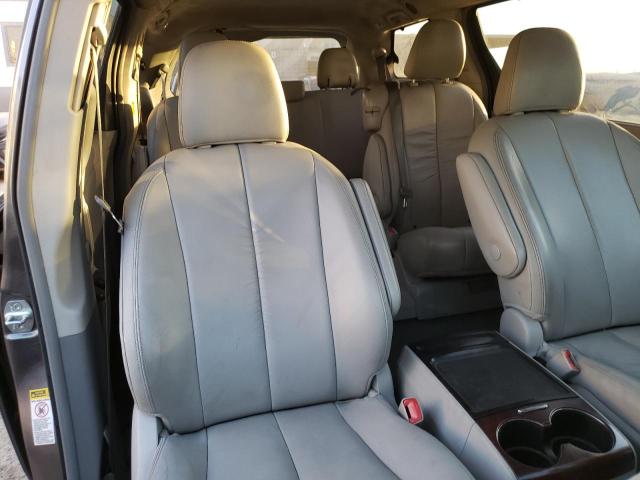 Photo 9 VIN: 5TDYK3DC7CS187046 - TOYOTA SIENNA XLE 