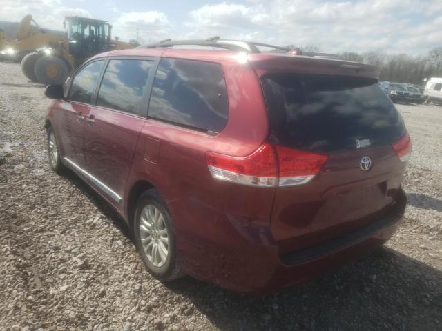 Photo 2 VIN: 5TDYK3DC7CS205917 - TOYOTA SIENNA XLE 