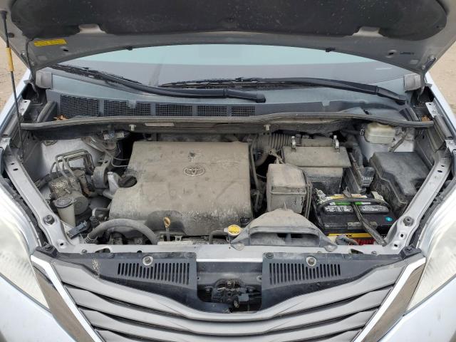 Photo 11 VIN: 5TDYK3DC7CS209997 - TOYOTA SIENNA XLE 