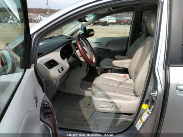 Photo 4 VIN: 5TDYK3DC7CS212642 - TOYOTA SIENNA 