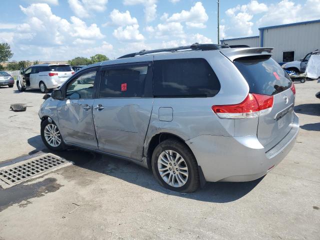 Photo 1 VIN: 5TDYK3DC7CS223625 - TOYOTA SIENNA XLE 