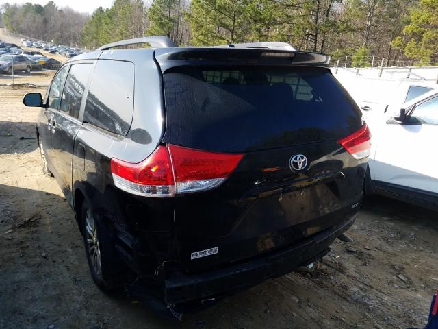 Photo 2 VIN: 5TDYK3DC7CS245429 - TOYOTA SIENNA XLE 