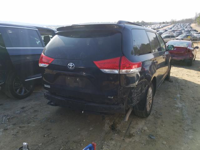 Photo 3 VIN: 5TDYK3DC7CS245429 - TOYOTA SIENNA XLE 