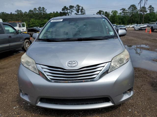 Photo 4 VIN: 5TDYK3DC7CS255779 - TOYOTA SIENNA XLE 