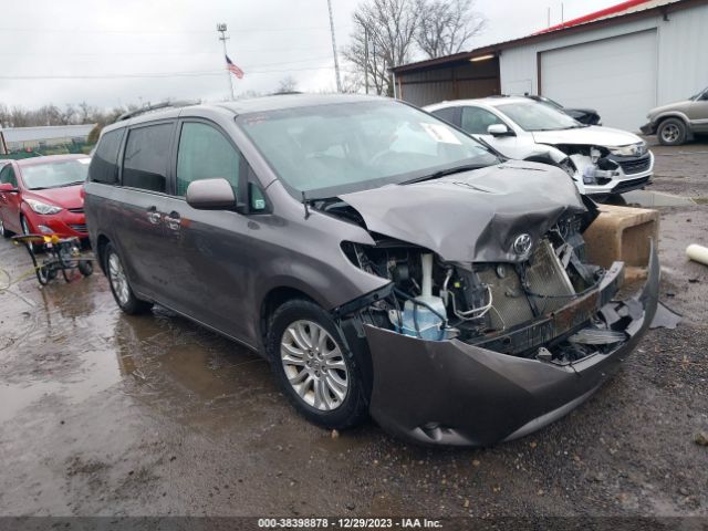 Photo 0 VIN: 5TDYK3DC7CS256866 - TOYOTA SIENNA 