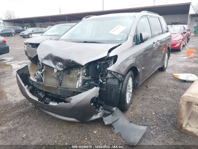 Photo 5 VIN: 5TDYK3DC7CS256866 - TOYOTA SIENNA 