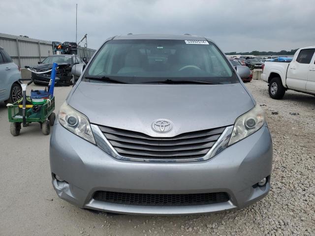 Photo 4 VIN: 5TDYK3DC7CS260741 - TOYOTA SIENNA XLE 