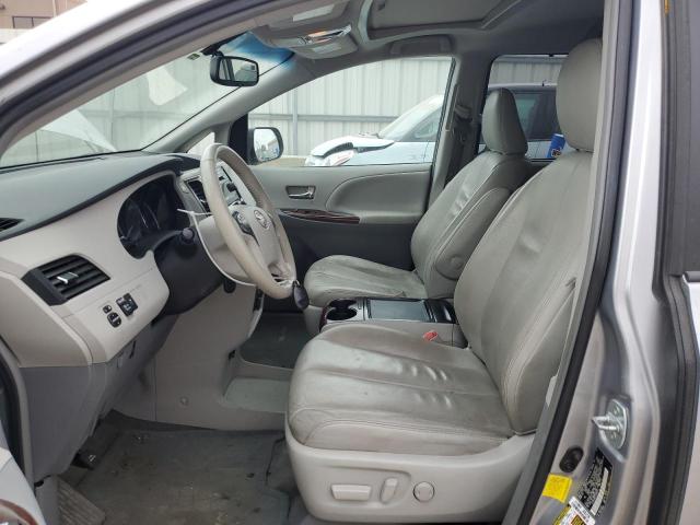 Photo 6 VIN: 5TDYK3DC7CS260741 - TOYOTA SIENNA XLE 