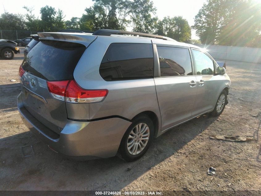 Photo 3 VIN: 5TDYK3DC7CS263056 - TOYOTA SIENNA 