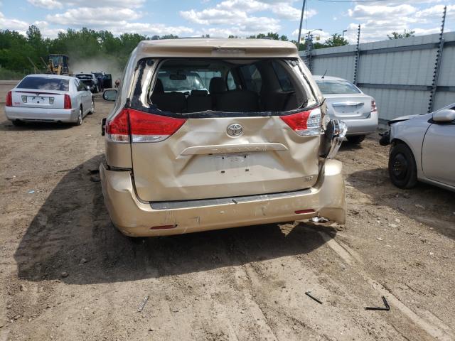 Photo 8 VIN: 5TDYK3DC7CS267043 - TOYOTA SIENNA XLE 