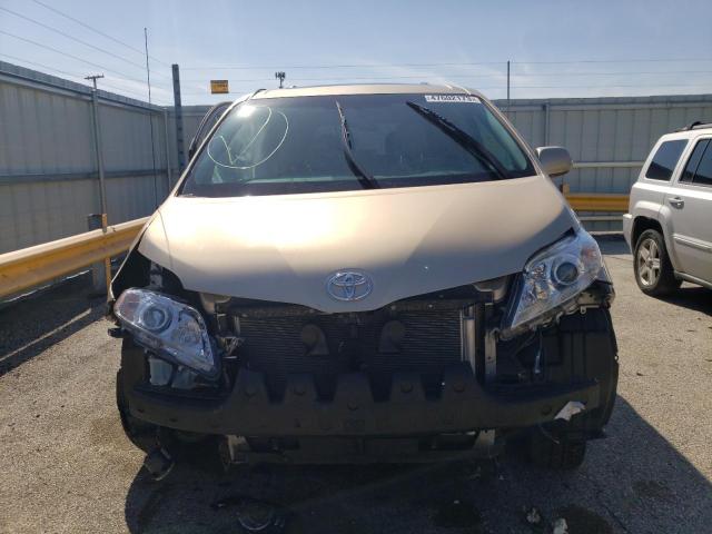 Photo 4 VIN: 5TDYK3DC7CS268340 - TOYOTA SIENNA XLE 