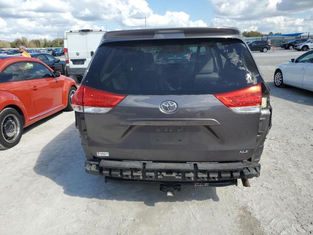 Photo 5 VIN: 5TDYK3DC7CS270976 - TOYOTA SIENNA XLE 