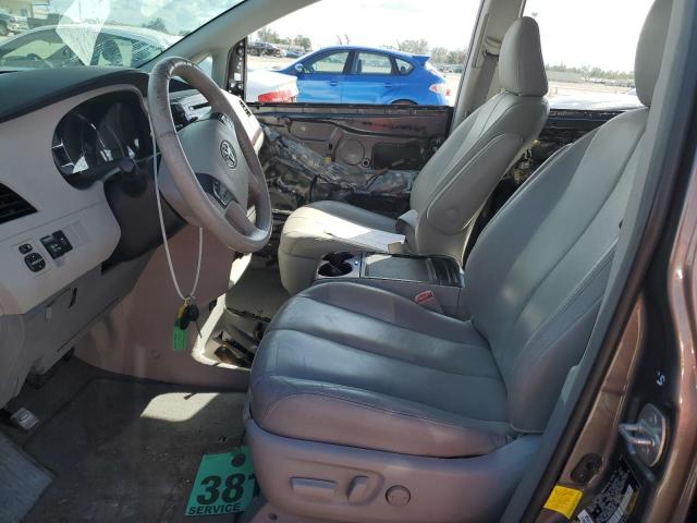 Photo 6 VIN: 5TDYK3DC7CS270976 - TOYOTA SIENNA XLE 