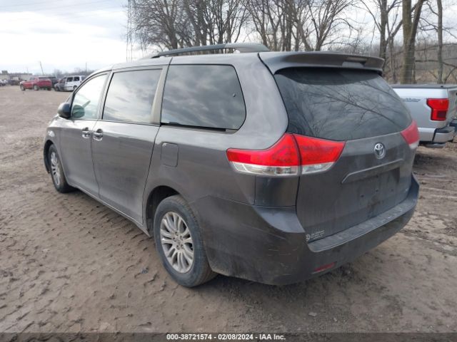 Photo 2 VIN: 5TDYK3DC7CS272825 - TOYOTA SIENNA 