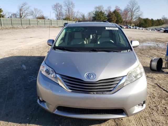 Photo 4 VIN: 5TDYK3DC7CS273327 - TOYOTA SIENNA XLE 