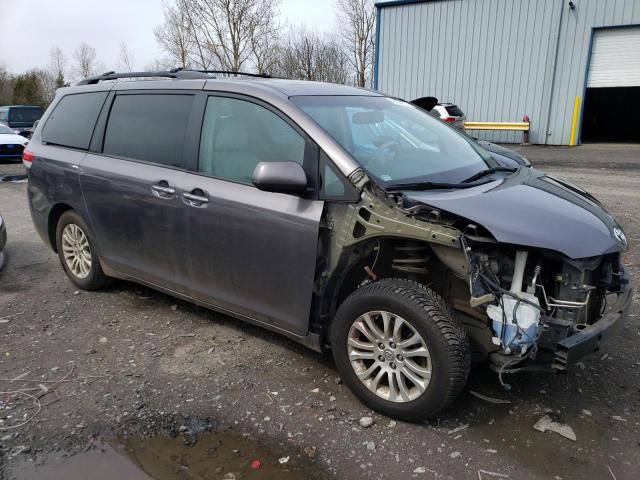 Photo 3 VIN: 5TDYK3DC7DS282966 - TOYOTA SIENNA XLE 