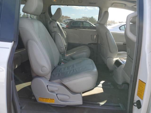 Photo 10 VIN: 5TDYK3DC7DS314945 - TOYOTA SIENNA XLE 