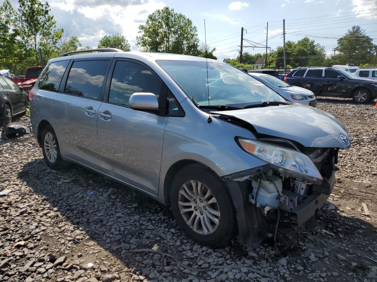 Photo 3 VIN: 5TDYK3DC7DS317778 - TOYOTA SIENNA 