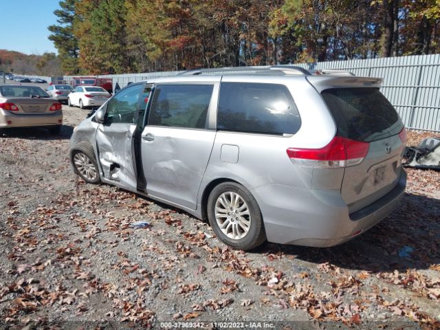 Photo 2 VIN: 5TDYK3DC7DS331437 - TOYOTA SIENNA 