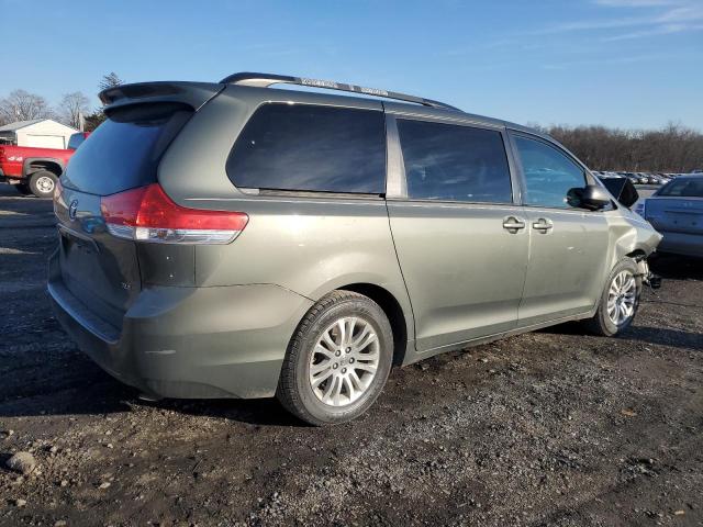 Photo 2 VIN: 5TDYK3DC7DS351252 - TOYOTA SIENNA XLE 