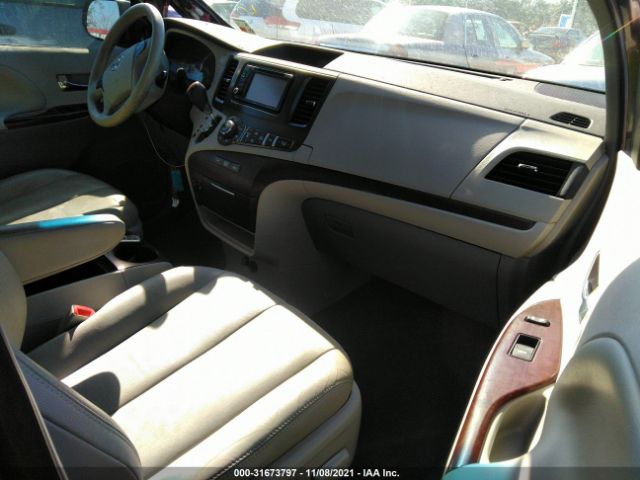 Photo 4 VIN: 5TDYK3DC7DS359190 - TOYOTA SIENNA 