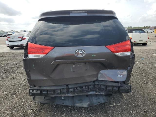 Photo 5 VIN: 5TDYK3DC7DS365751 - TOYOTA SIENNA XLE 