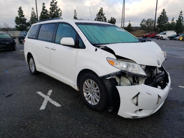 Photo 3 VIN: 5TDYK3DC7DS369475 - TOYOTA SIENNA XLE 