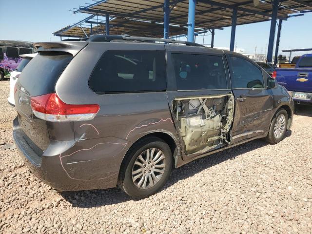 Photo 2 VIN: 5TDYK3DC7DS372442 - TOYOTA SIENNA XLE 