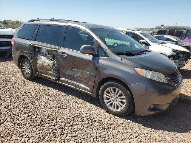 Photo 3 VIN: 5TDYK3DC7DS372442 - TOYOTA SIENNA XLE 