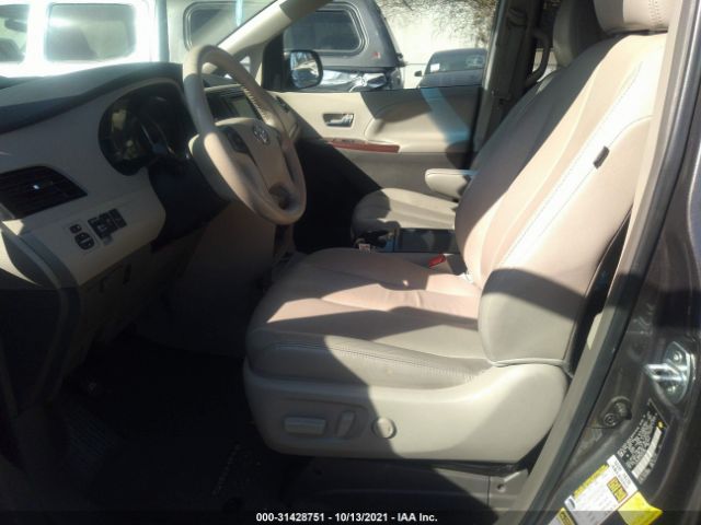 Photo 4 VIN: 5TDYK3DC7DS377950 - TOYOTA SIENNA 