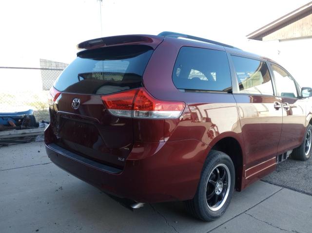 Photo 3 VIN: 5TDYK3DC7DS380752 - TOYOTA SIENNA XLE 