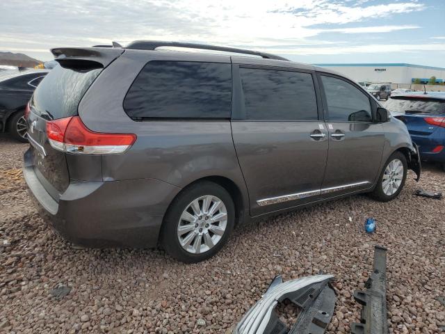 Photo 2 VIN: 5TDYK3DC7DS383814 - TOYOTA SIENNA XLE 