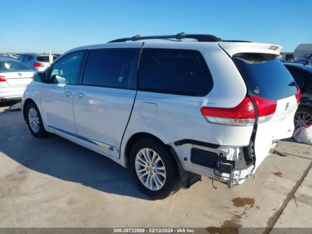 Photo 2 VIN: 5TDYK3DC7DS404855 - TOYOTA SIENNA 