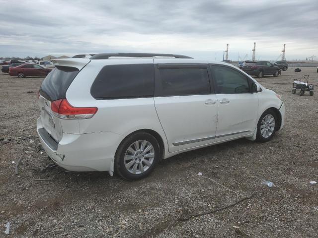 Photo 2 VIN: 5TDYK3DC7ES420359 - TOYOTA SIENNA XLE 