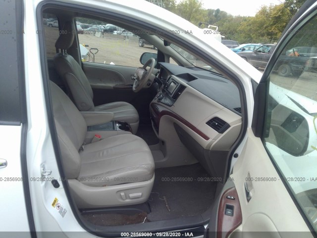 Photo 4 VIN: 5TDYK3DC7ES452227 - TOYOTA SIENNA 